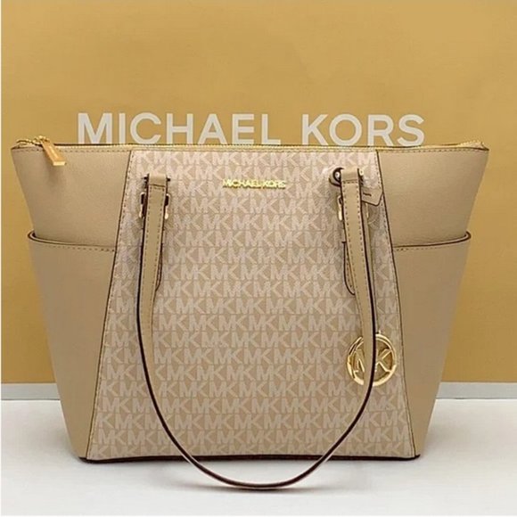 Michael Kors Charlotte Large Top Zip Tote - Picture 5 of 16